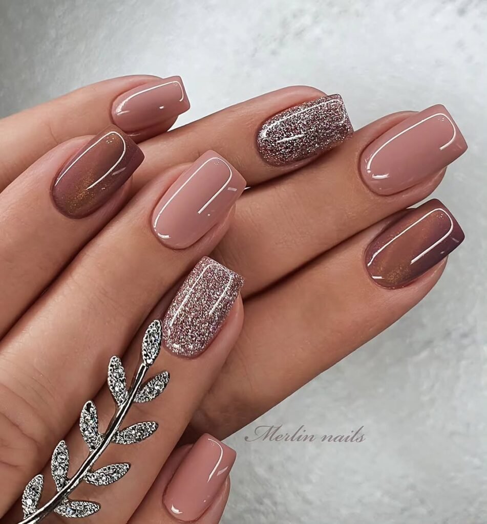 25+ Gorgeous Women Winter Nail Designs That Drip with Cold-Weather Glam