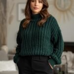 25+ Cozy Winter Sweater Outfits So Cute You’ll Want to Wear Them Every Single Day